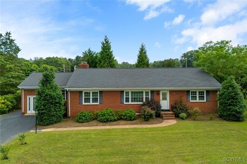 7437 Ridgeview Rd, Mechanicsville, VA, 23111-2123 | Card Image