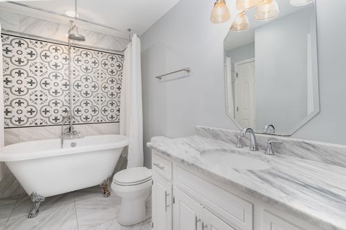 1018 Brentwood Pt, Brentwood, TN, 37027-7966 | Card Image