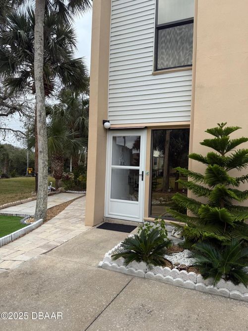 81-5500 Ocean Shore Blvd, ORMOND BEACH, FL, 32176-8928 | Card Image
