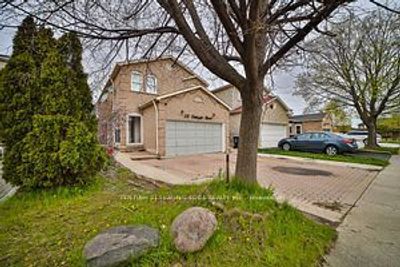 82 Gatesgill St, House other with 4 bedrooms, 5 bathrooms and 4 parking in Brampton ON | Image 1