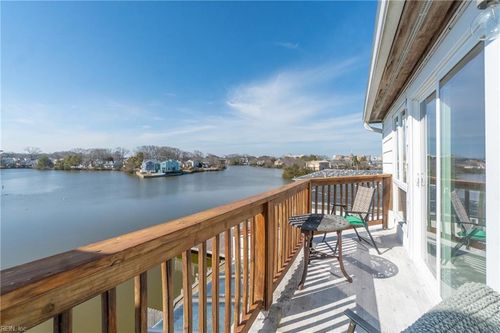 205 Lake Dr, Virginia Beach, VA, 23451-4458 | Card Image