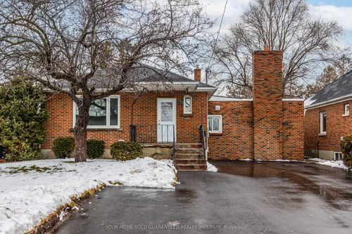 84 Taunton Rd W, Oshawa, ON, L1G3T2 | Card Image