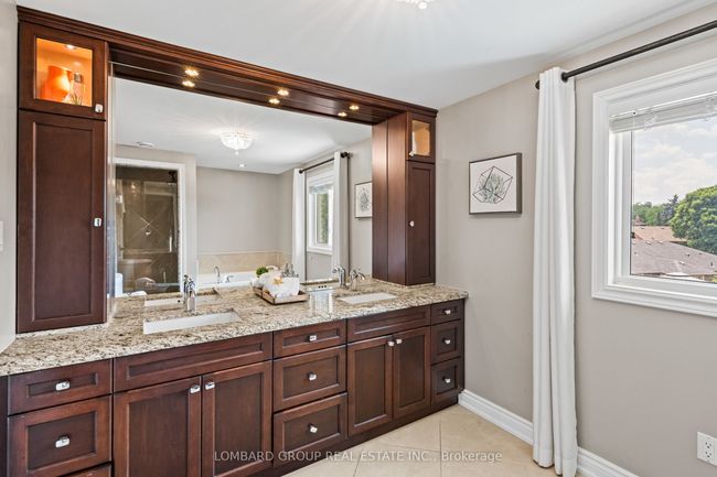10 Whitmore Crt, House other with 6 bedrooms, 5 bathrooms and 5 parking in Brampton ON | Image 24