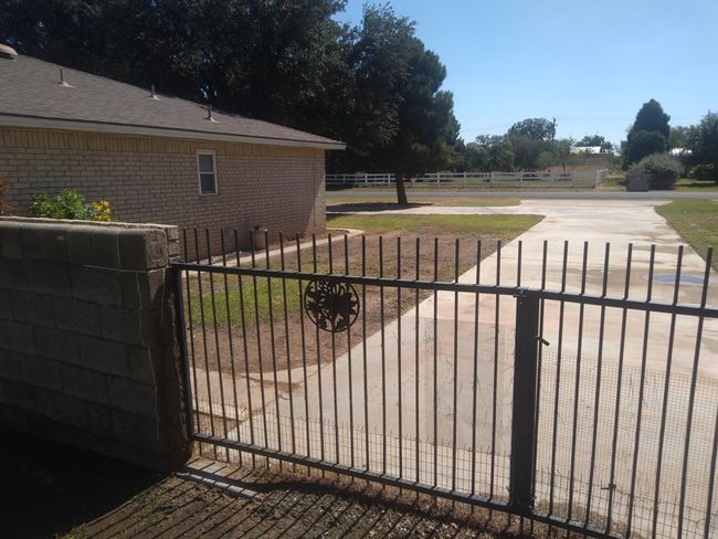2108 Westside Dr, House other with 3 bedrooms, 2 bathrooms and 4 parking in Stanton TX | Image 56