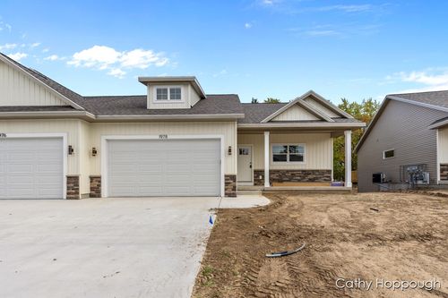 1978 Aspen Valley Ln, Ionia, MI, 48846-2084 | Card Image