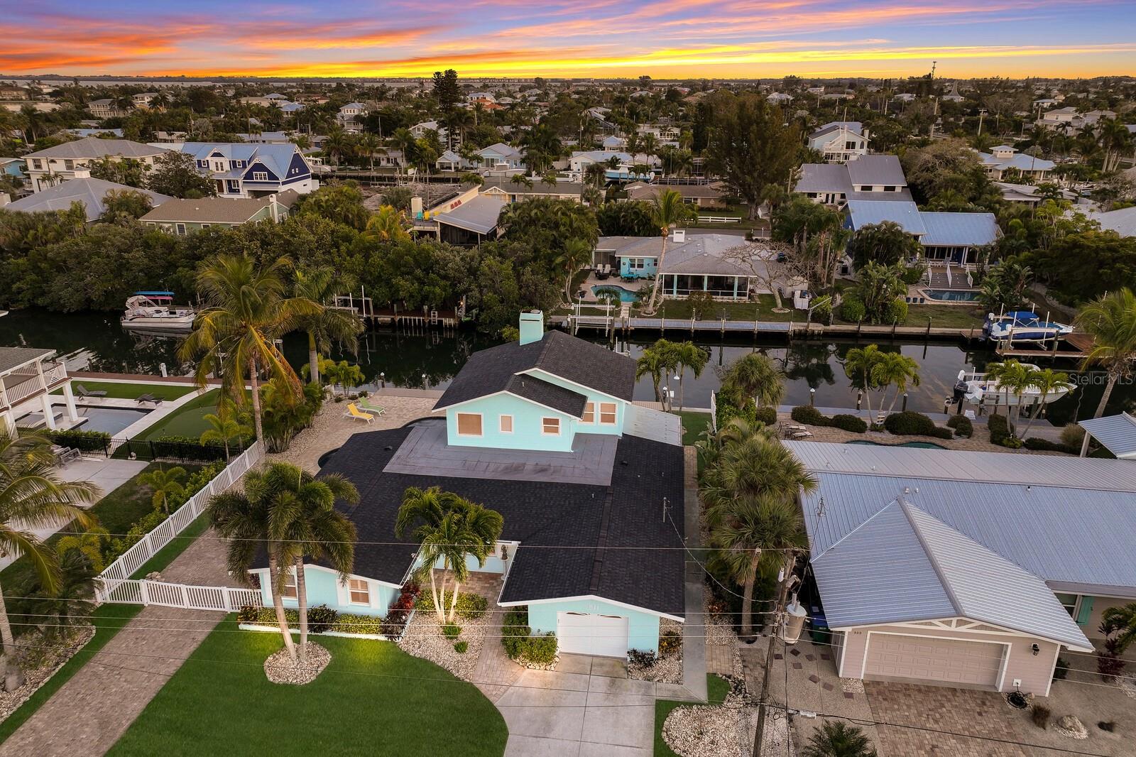 77th St, Holmes Beach, FL 34217
