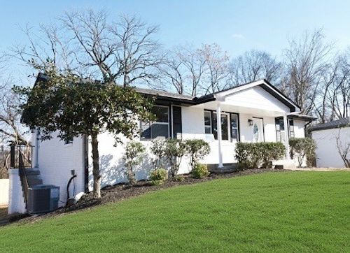 4928 Aquatic Rd, Nashville, TN, 37211-5304 | Card Image