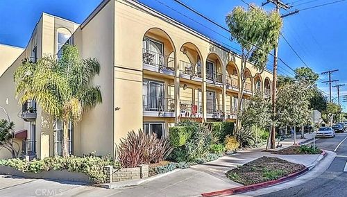 306-2311 4th St, Santa Monica, CA, 90405-3458 | Card Image