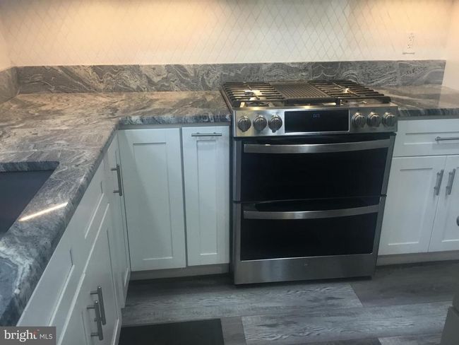 7709 Gromwell Ct, Townhouse with 2 bedrooms, 4 bathrooms and null parking in SPRINGFIELD VA | Image 7