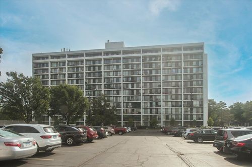 unit-1102-2005 S Finley Rd, Lombard, IL, 60148-4831 | Card Image