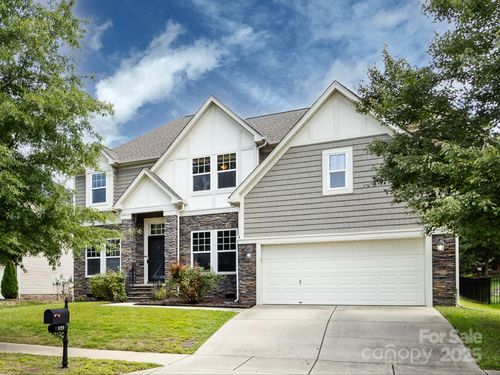 1123 Donelea Ln Nw, Concord, NC, 28027-8231 | Card Image