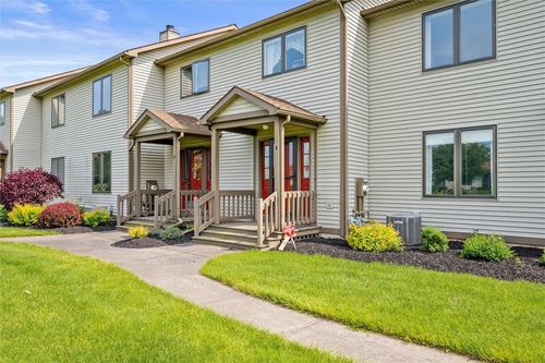 8 Harrier Cir, Rochester, NY, 14623-6601 | Card Image