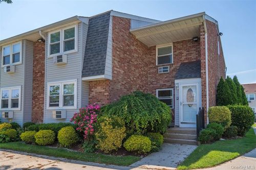 190-190 Millard Ave, West Babylon, NY, 11704-7327 | Card Image