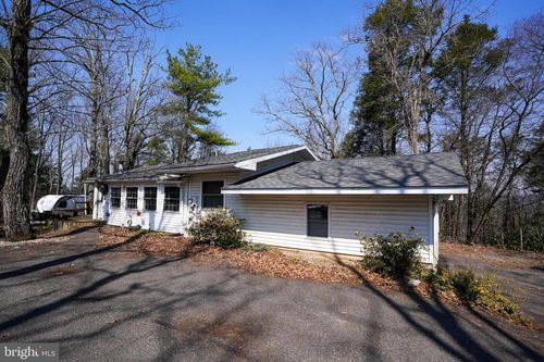 8245 Interchange Road, LEHIGHTON, PA, 18235 | Card Image