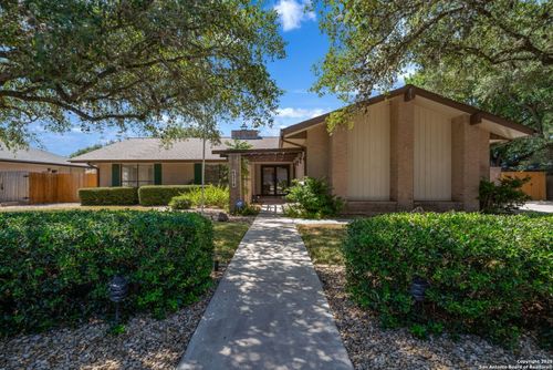 6314 Cypress Crk, Windcrest, TX, 78239-2701 | Card Image
