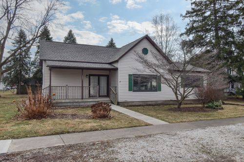 301 E Douglas St, Saint Joseph, IL, 61873-9058 | Card Image