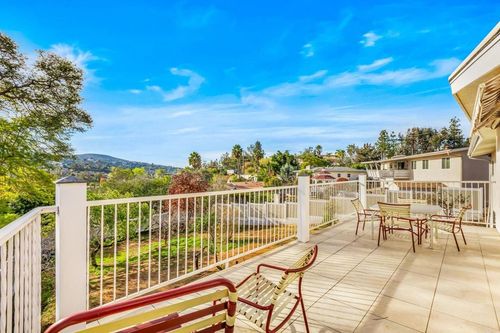 3925 Rogers Rd, Spring Valley, CA, 91977-1214 | Card Image