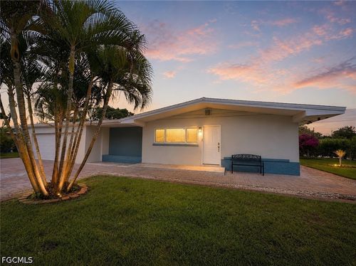 1821 Winkler Ave, Fort Myers, FL, 33901-8629 | Card Image