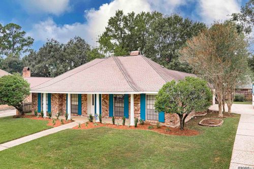 3922 Pine Park Dr, Baton Rouge, LA, 70809-2396 | Card Image