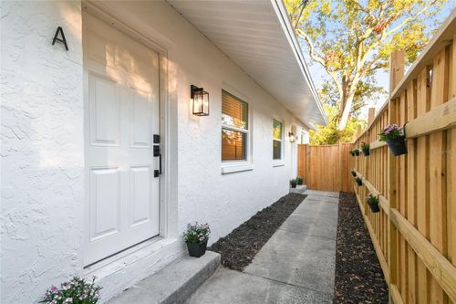 6422 S Adelia Ave, TAMPA, FL, 33616-2604 | Card Image