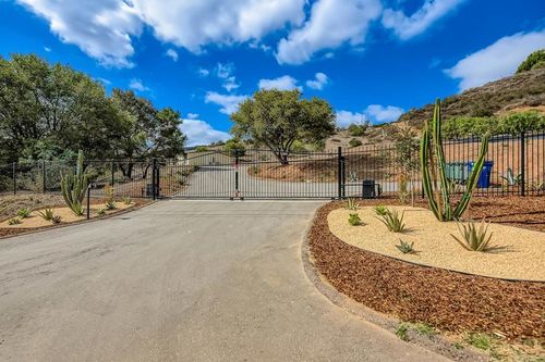 28720 N Twin Oaks Valley Road, Bonsall, CA, 92003 | Card Image
