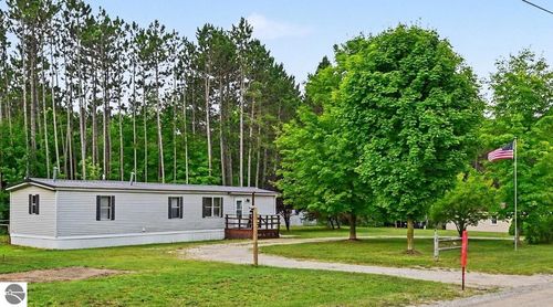 5925 Pine Aire Dr, Grawn, MI, 49637-9627 | Card Image