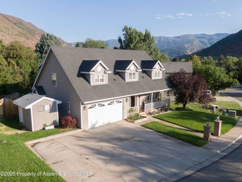 1003 Park West Dr, Glenwood Springs, CO, 81601-4504 | Card Image