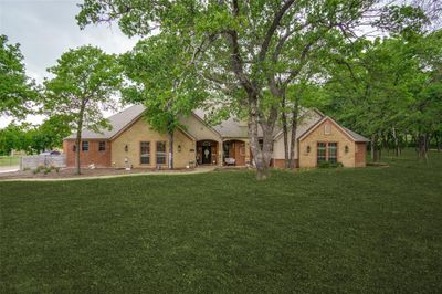 101 Oakwood Drive, House other with 5 bedrooms, 4 bathrooms and null parking in Weatherford TX | Image 1