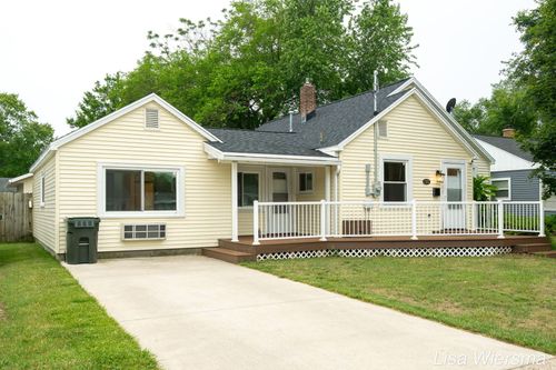 2357 Crozier Ave, Muskegon, MI, 49441-1319 | Card Image