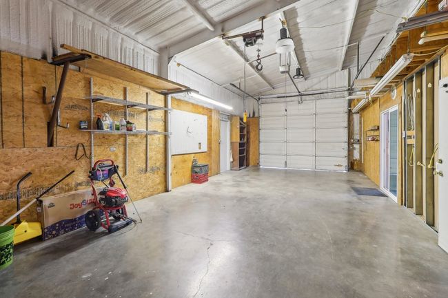 View of shop | Image 21