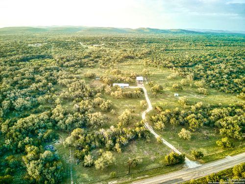 623 Fm 1796, Utopia, TX, 78884-2622 | Card Image