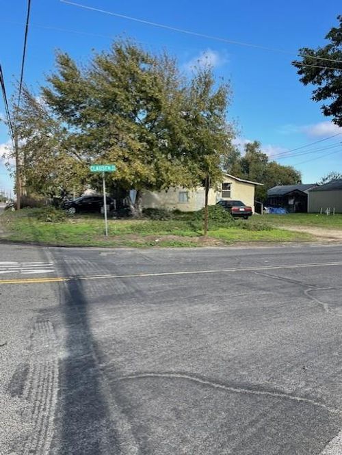 3924 Lander Ave, Turlock, CA, 95380-8706 | Card Image