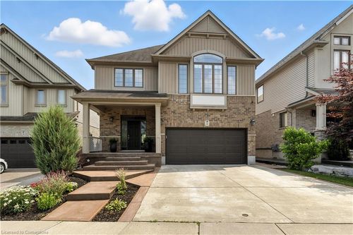 39 Deer Creek St, Kitchener, ON, N2A0E7 | Card Image