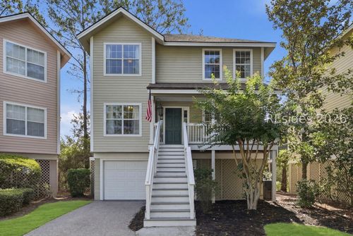 16-19 Pine Burr Rd E, Hilton Head Island, SC, 29926-1126 | Card Image