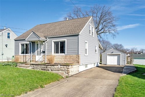 616 Poland Ave, Struthers, OH, 44471-1436 | Card Image