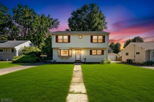 150 Barbara Dr, North Plainfield, NJ, 07062-2401 | Card Image