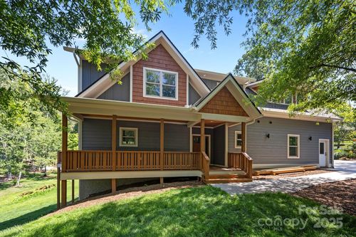 3 River Stone Trl, Asheville, NC, 28805-1648 | Card Image