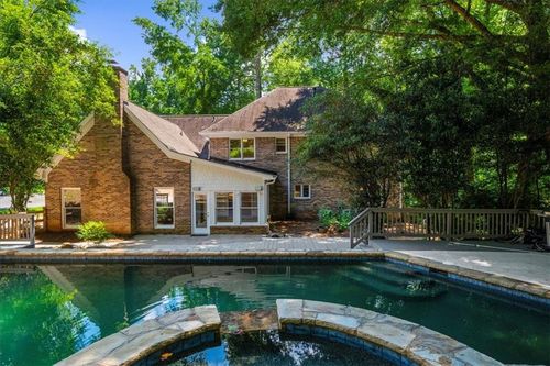 330 Autumn Wood Ln, Roswell, GA, 30075-2187 | Card Image