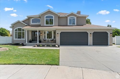 692 E Country Breeze Cir, Draper, UT, 84020-8622 | Card Image