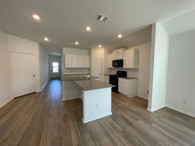 2233 Four Waters Loop, House other with 4 bedrooms, 3 bathrooms and 4 parking in Georgetown TX | Image 7