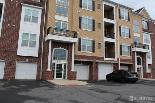 611 Doral Ct, Piscataway, NJ, 08854-6706 | Card Image