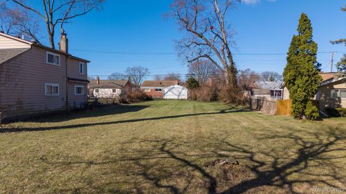 8505 Fenton Street, Dearborn Heights, MI, 48127 | Card Image