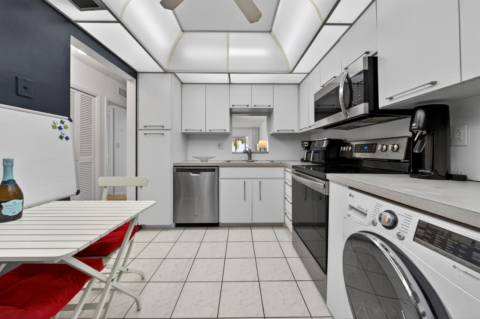 Residential in Lauderdale By The Sea 5