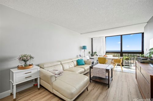 apt-a1804-4300 Waialae Ave, Honolulu, HI, 96816-5745 | Card Image