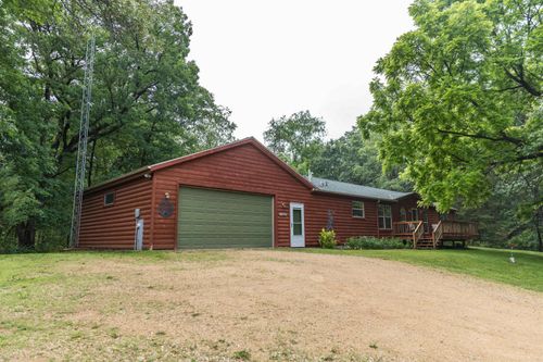 N4646 Glacier Lake Dr, Oxford, WI, 53952-9194 | Card Image