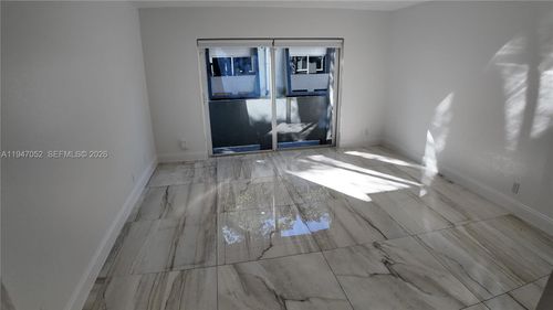 apt-a209-11110 Sw 196th St, Cutler Bay, FL, 33157-8377 | Card Image