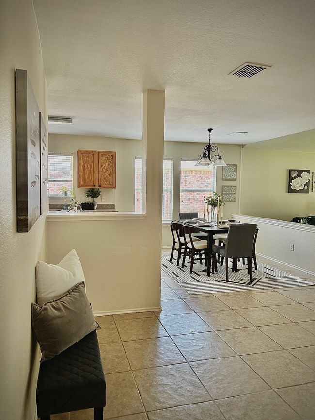 2828 Cliffview Dr, House other with 3 bedrooms, 2 bathrooms and null parking in McKinney TX | Image 7