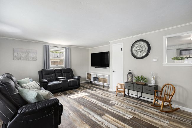 1012 E Hatch St, House other with 2 bedrooms, 1 bathrooms and null parking in Sturgis MI | Image 4