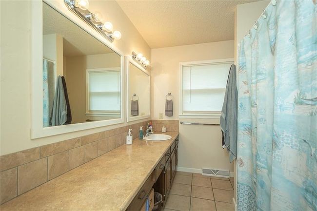 8833 Hickory Ln, House other with 2 bedrooms, 2 bathrooms and null parking in Ozawkie KS | Image 49