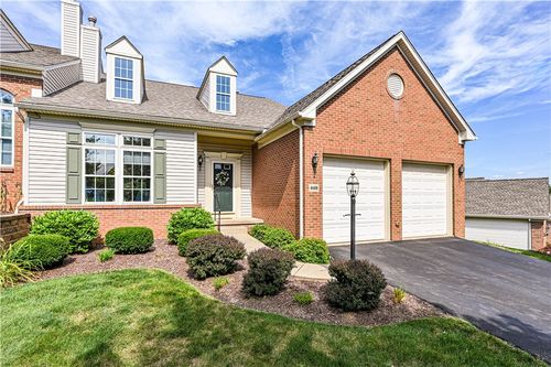 409 Eton Dr, Greensburg, PA, 15601-7420 | Card Image